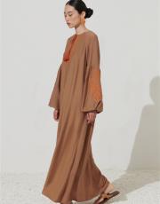 camel 0016 kadriye baştürk yaka detaylı nakışlı elbise  2